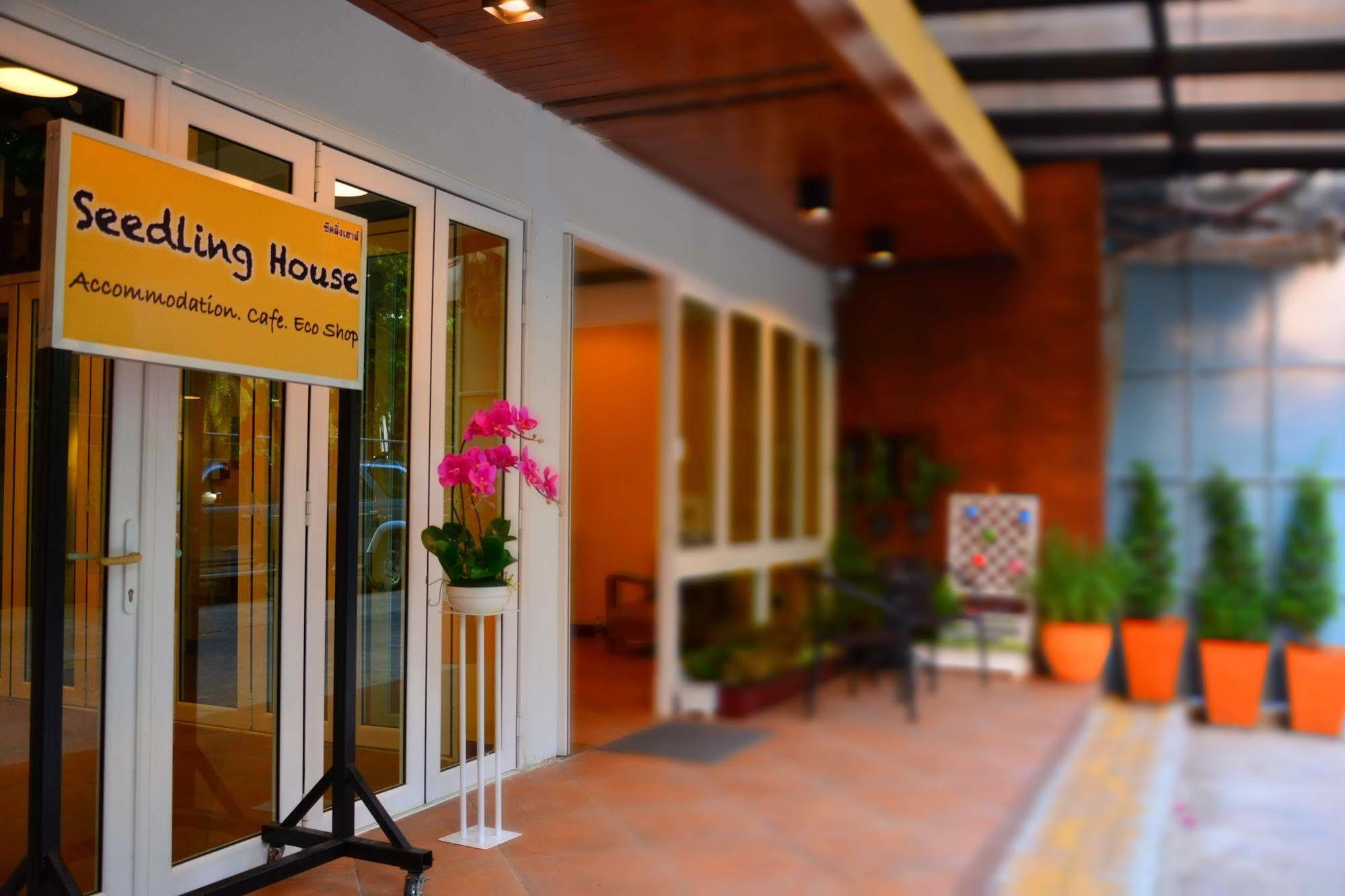 Hotel Seedling House Pattaya Exterior foto